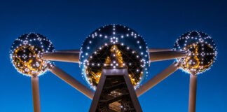 Examining the Architectural Impact of Indonesian Volcanic Geography